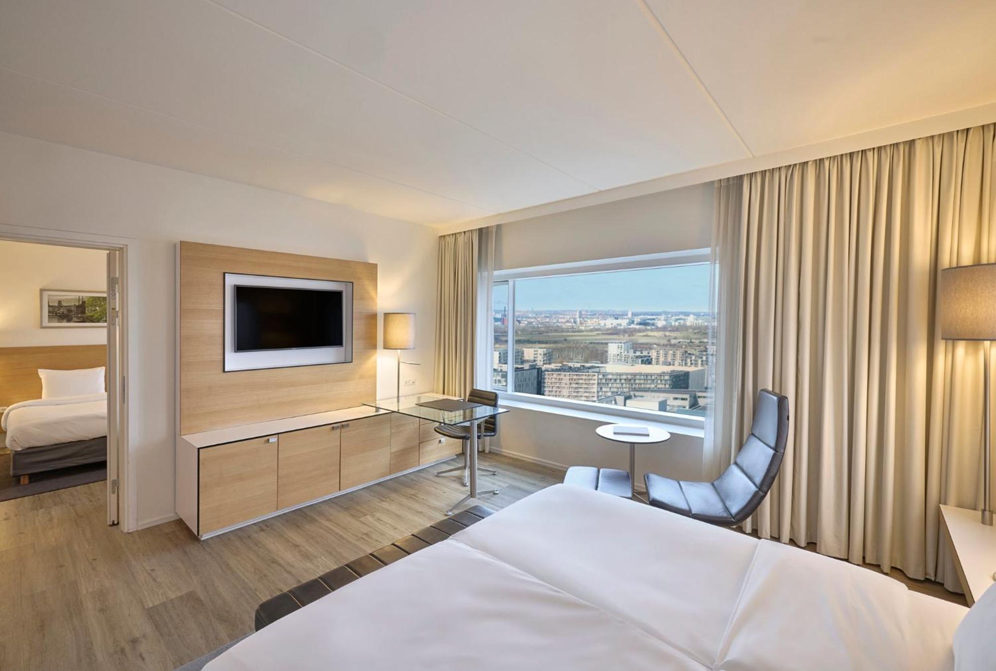 Crowne Plaza Copenhagen Towers By Ihg Hotel Bagian luar foto