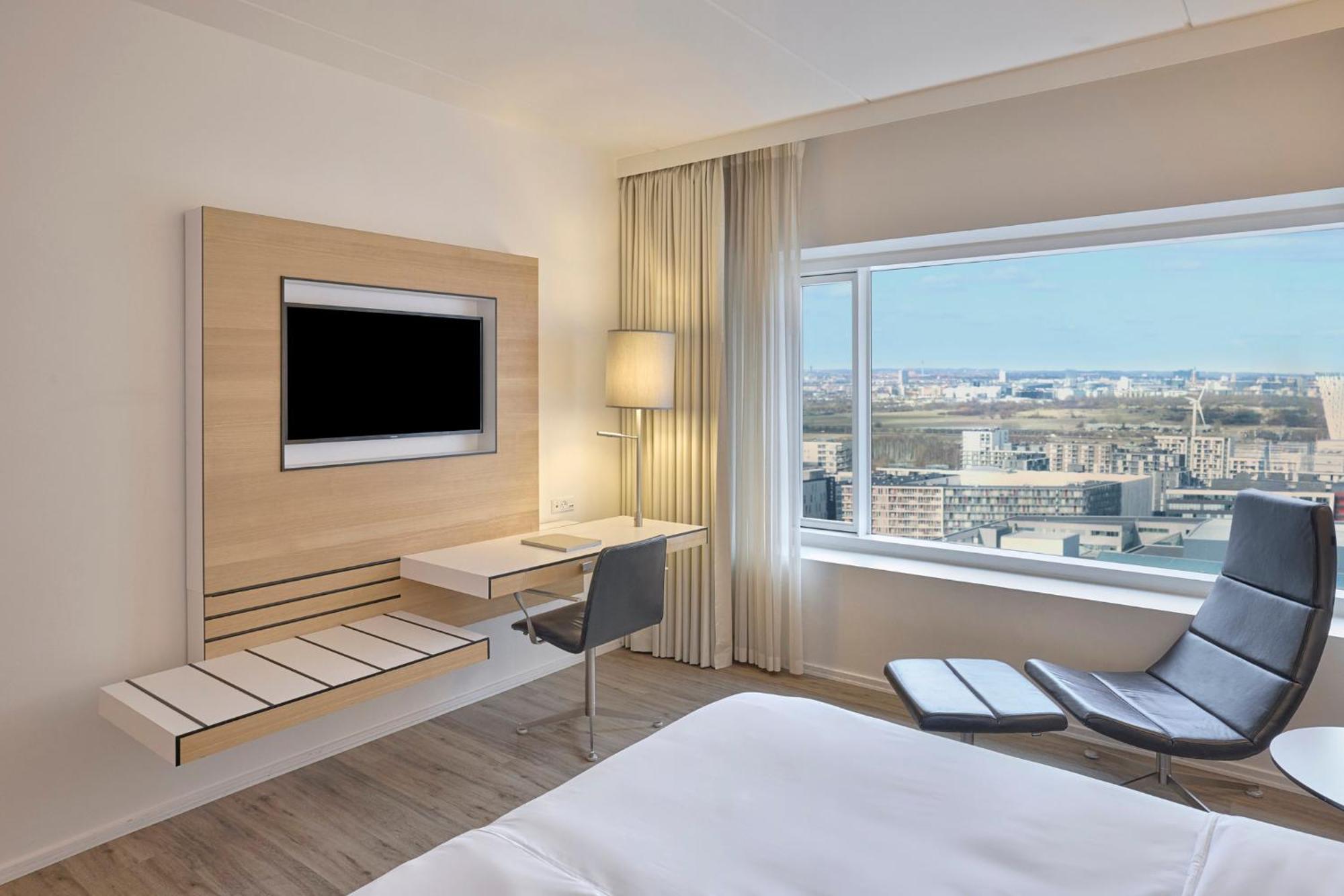 Crowne Plaza Copenhagen Towers By Ihg Hotel Bagian luar foto